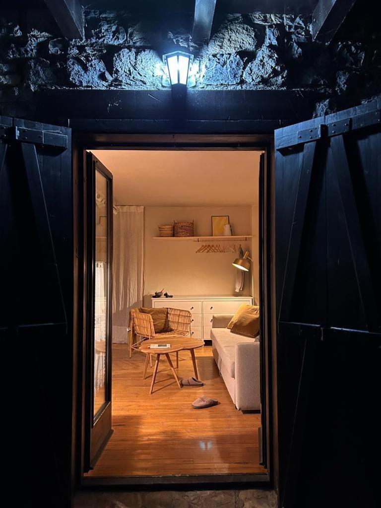 Acogedor Estudio Con Terraza Besiberri 4 プラ・デ・ラ・エルミータ エクステリア 写真